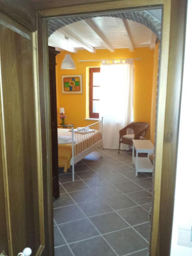 B&B Pietre Antiche Vezzi Portio Exterior foto